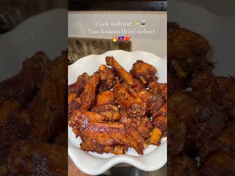Haitian Fried Turkey wings! 🔥 #haitianfood #friedturkey #easyrecipe #foryoupage #explorepage