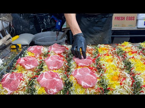 japanese street food – OKONOMIYAKI お好み焼き